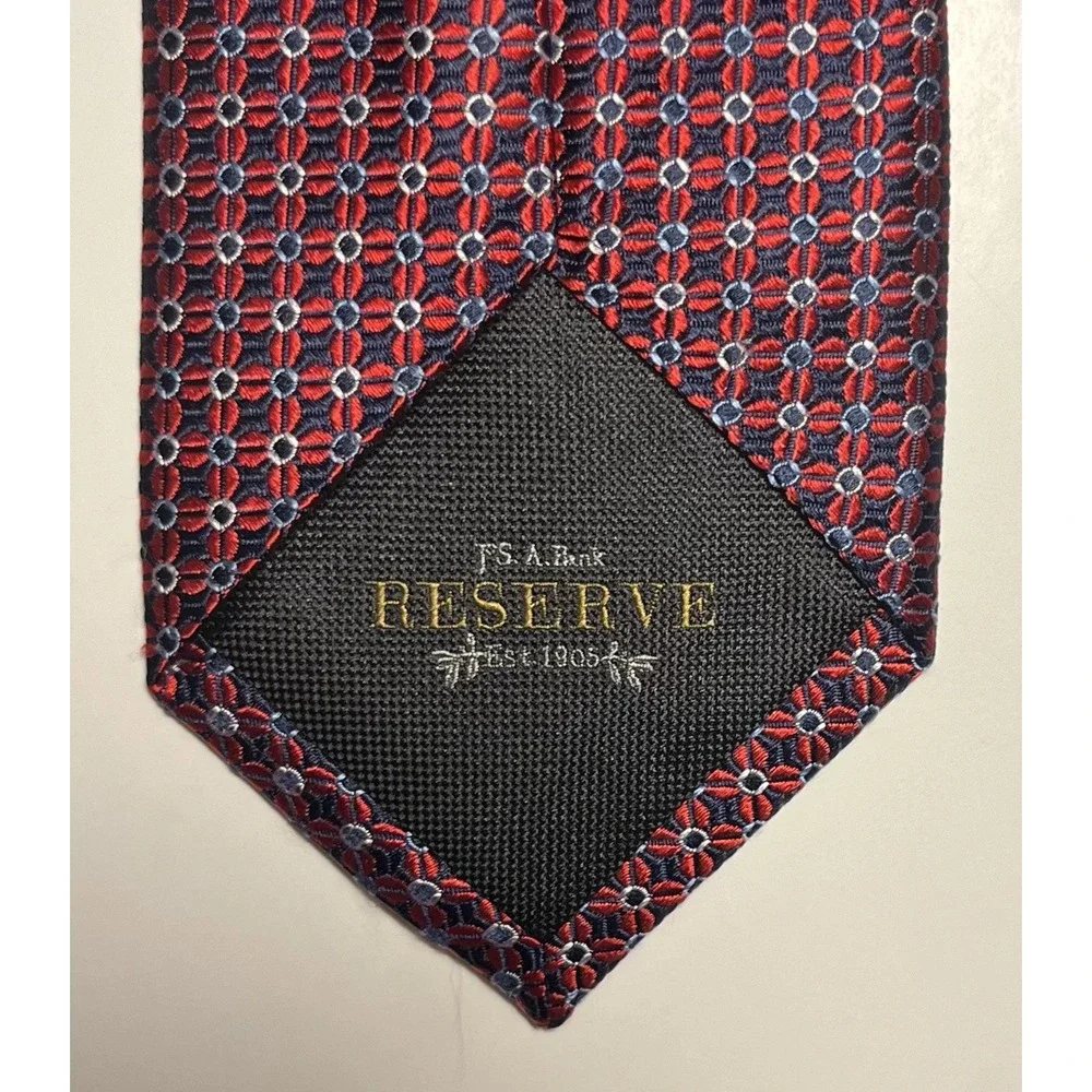 Jos A Bank Reserve Tie‎ Men's Classic Silk Geometric Pattern Neckwear Formal